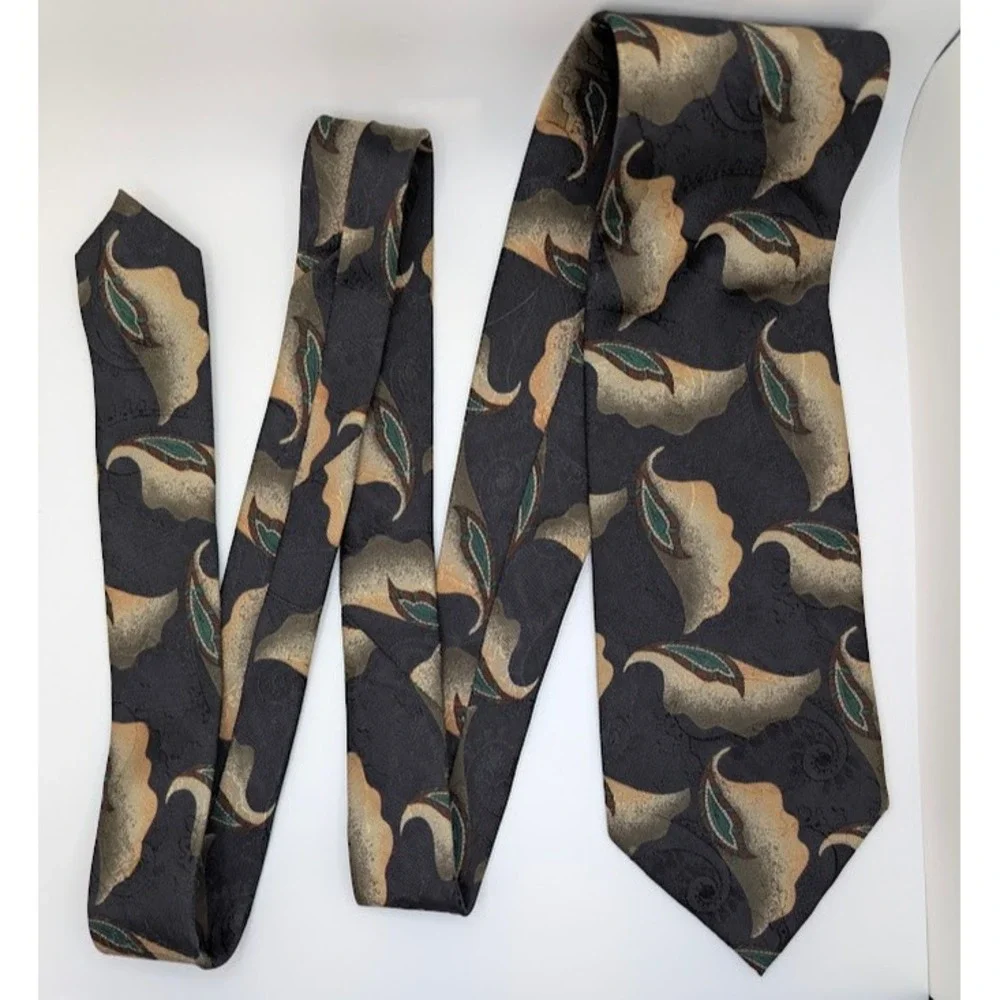 Ermenegildo Zegna Silk Tie Mens‎ Black Gold Abstract Paisley Italy SHORT